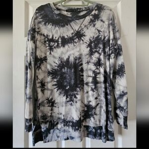 Tie-Dye Long Sleeve Thin Sweatshirt - Black and White